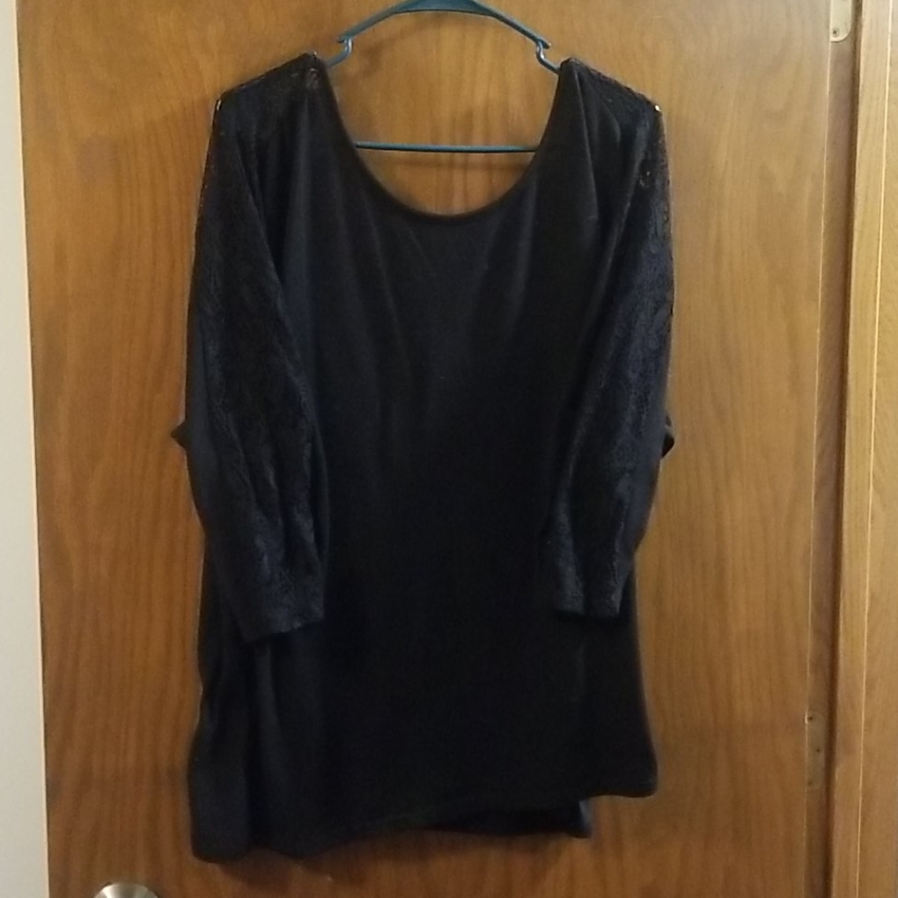 Lace 3/4 sleeve sweater